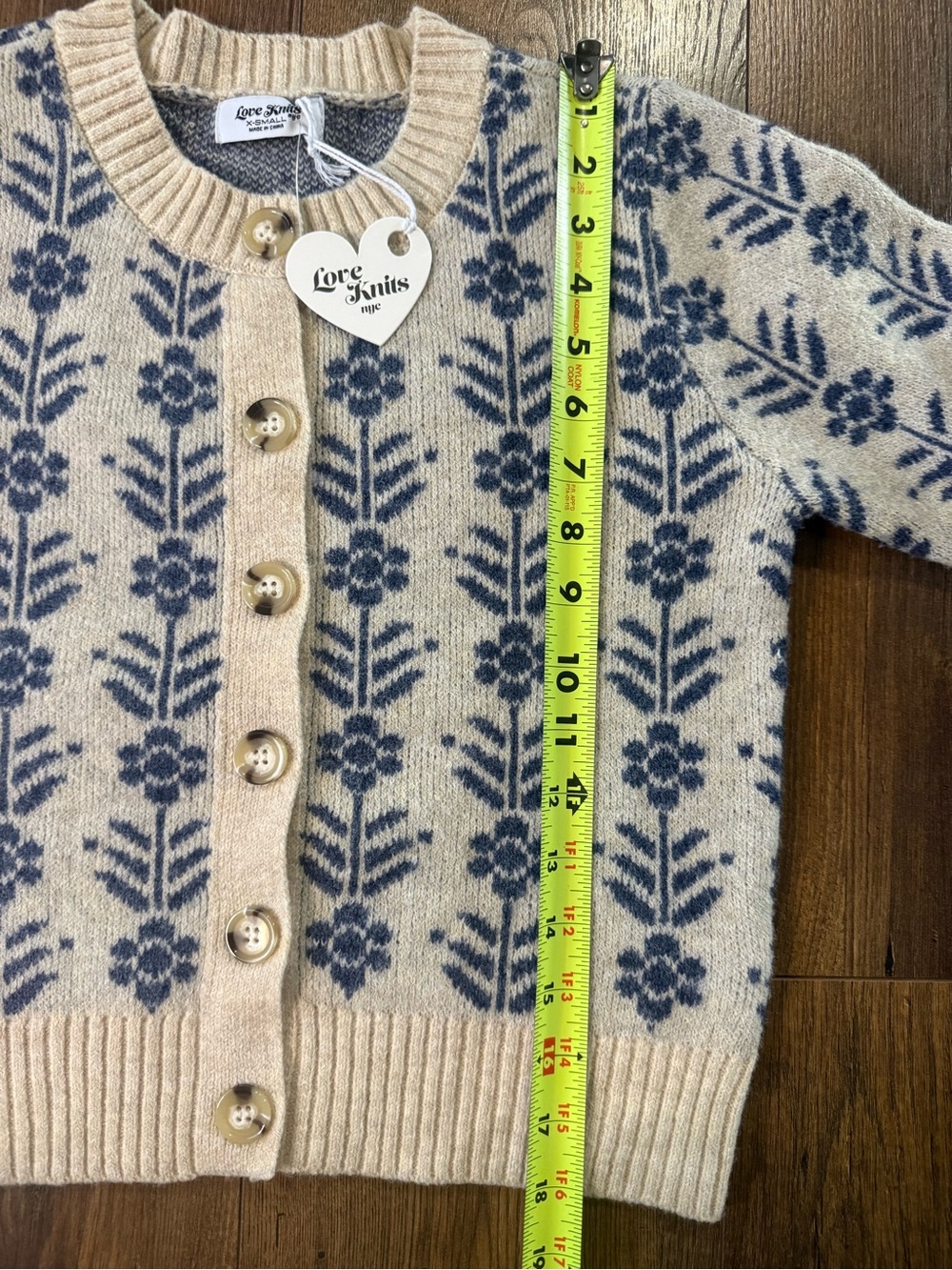Love Knits NYC Floral Cardigan Sweater Women’s XS Cream Blue Button Knit NWT - Picture 6 of 8